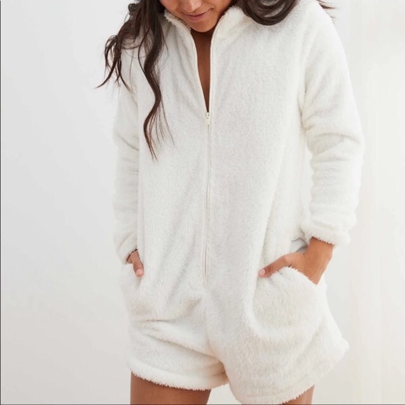 Aerie American Eagle fuzzy romper NWT - Picture 7 of 14